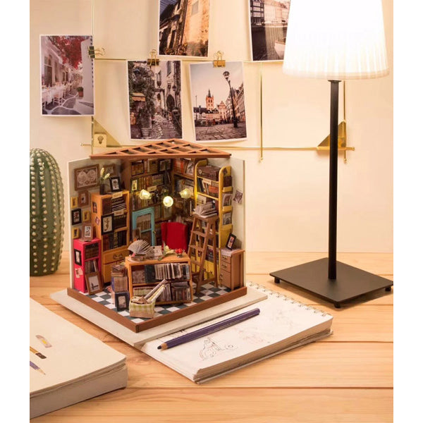 Rolife Sam's Study - Maison Miniature | Moshi Moshi Paris 