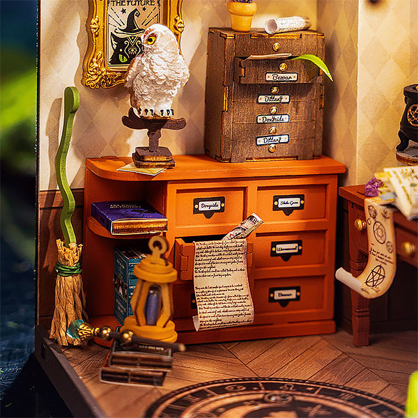 Rolife The Magic Study - Maison Miniature | Moshi Moshi Paris