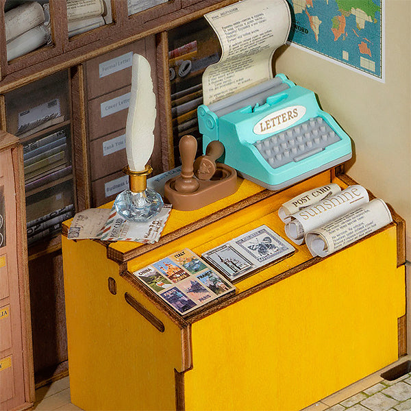 Rolife Century Post Office - Maison Miniature, 124pcs