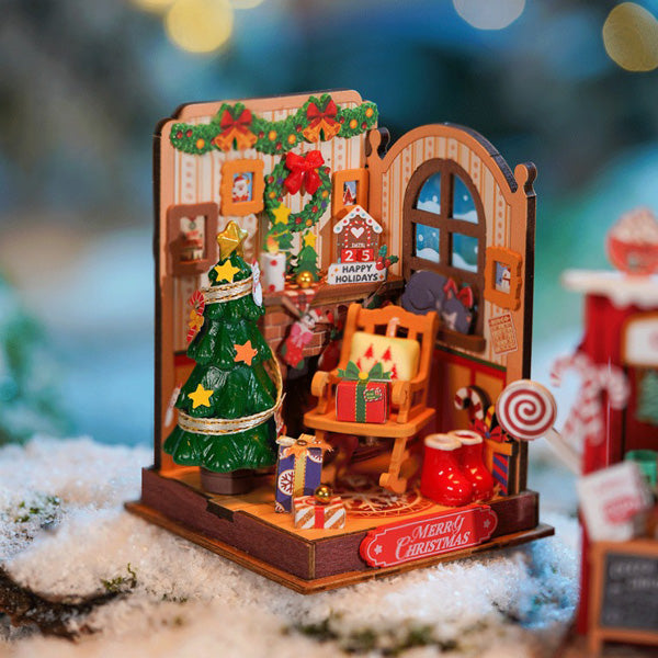 Rolife Christmas Fireplace - Maison Miniature | Moshi Moshi Paris