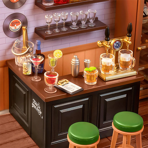 Rolife Leisurely Cheers Bar - Maison Miniature | Moshi Moshi
