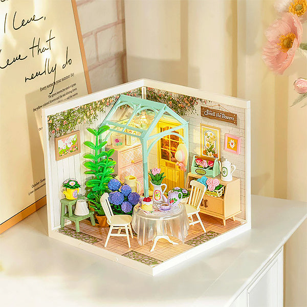 Rolife Blooming Tea Garden - Maison Miniature | Moshi Moshi Paris