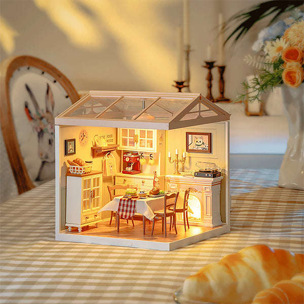 Rolife Warm Dining Room - Maison Miniature | Moshi Moshi Paris
