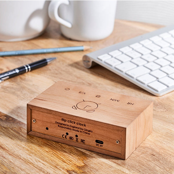 Réveil Click Clock Gingko - Cerisier Bois | Moshi Moshi Paris