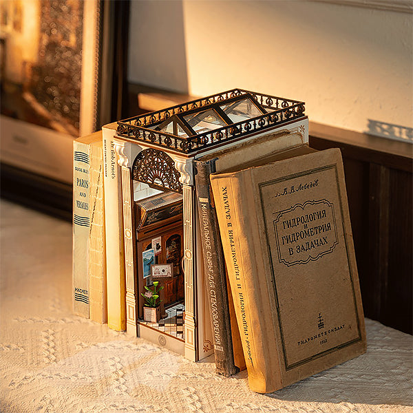 Rolife Arcade Dating - DIY Book Nook | Moshi Moshi Paris