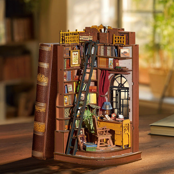 Rolife Silent Corner Study - Diy Book Nook | Moshi Moshi Paris