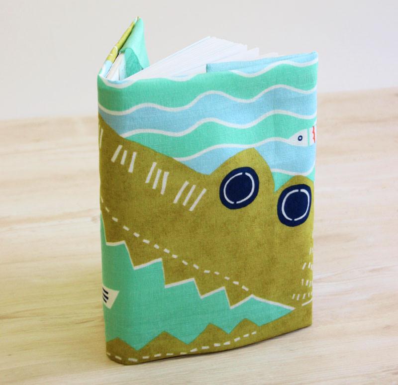 Furoshiki, tissu emballage cadeau, Kata Kata Crocodile Vert | Moshi Moshi